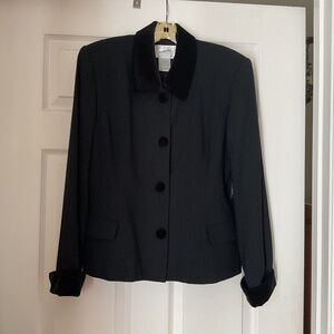 Vintage NWT Black Wool & Velvet Jacqueline Ferrar Jacket size 10